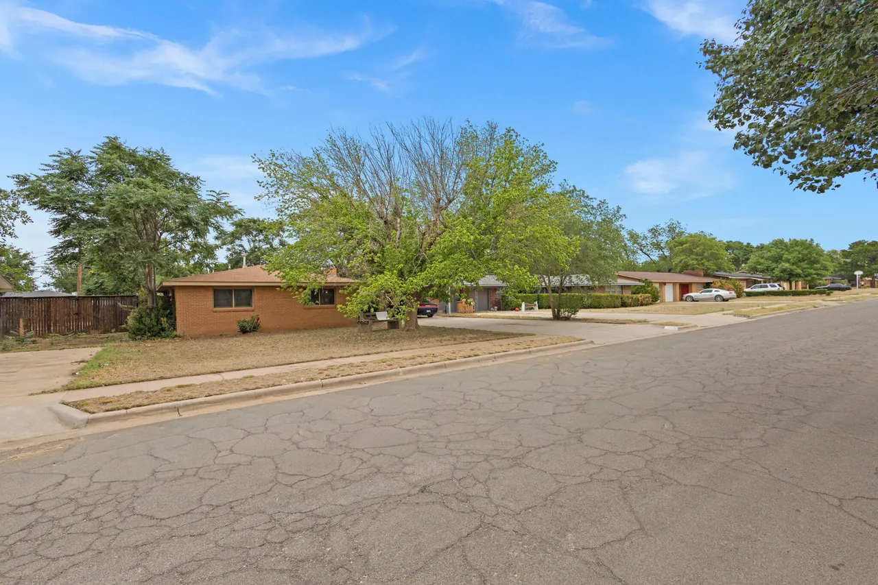 Photo 2 — 4316 45th Street, Lubbock, TX 79413