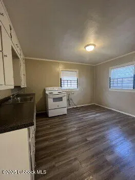 Photo 7 — 1902 45th Street, Lubbock, TX 79412