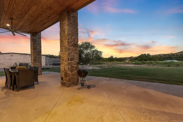 Photo 8 — 2 Jesse James Drive, Lubbock, TX 79404
