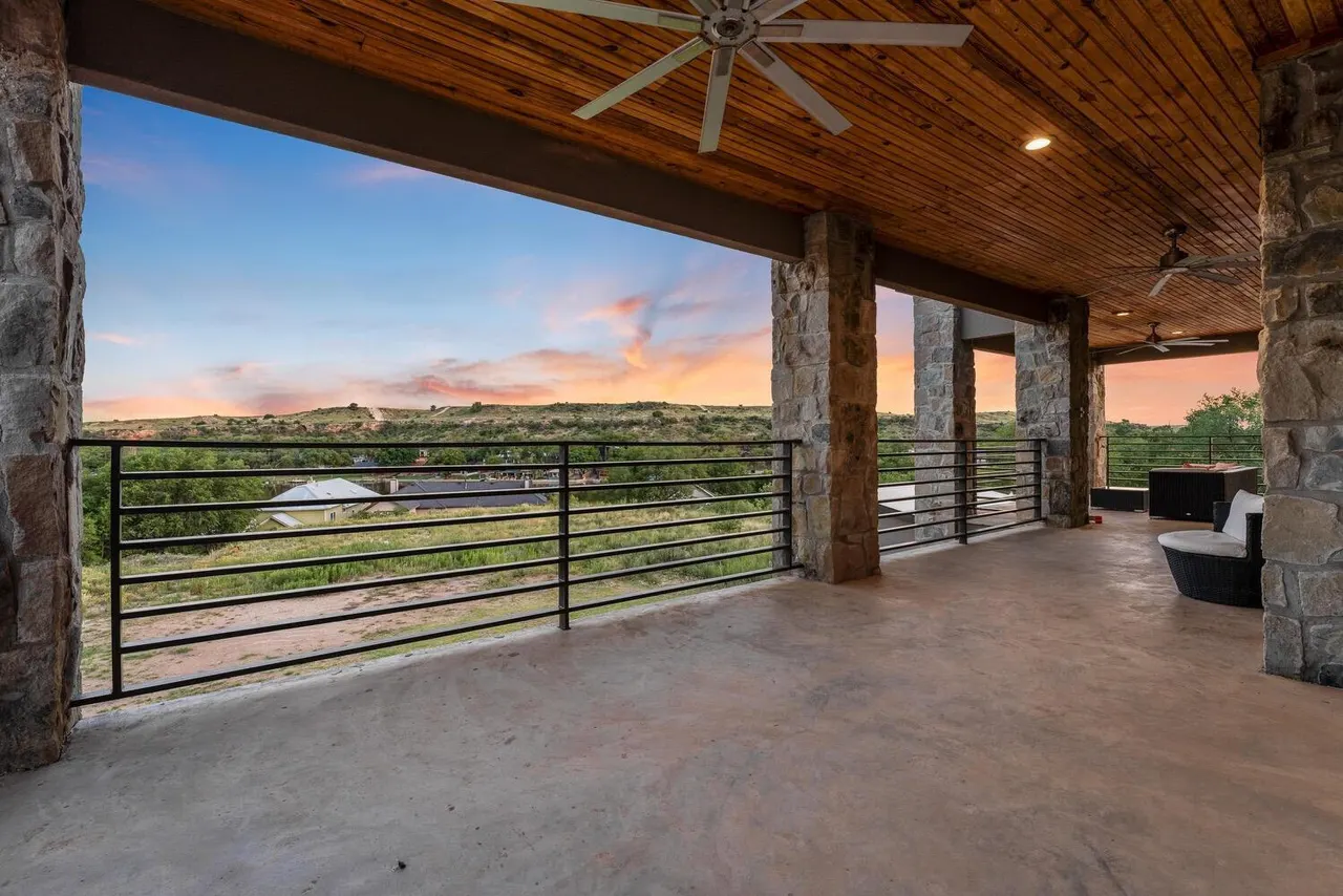 Photo 17 — 2 Jesse James Drive, Lubbock, TX 79404