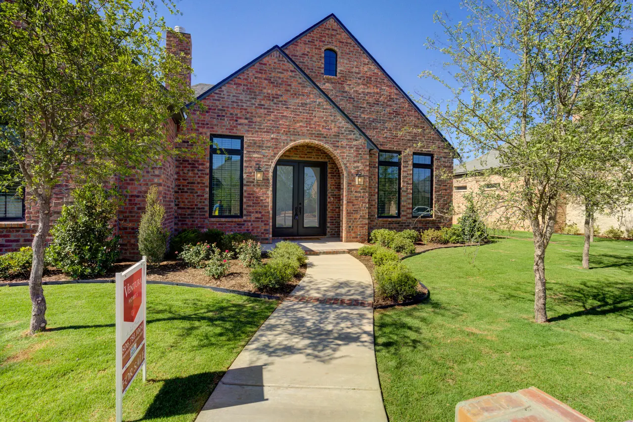 Photo 5 — 3806 123rd Street, Lubbock, TX 79423