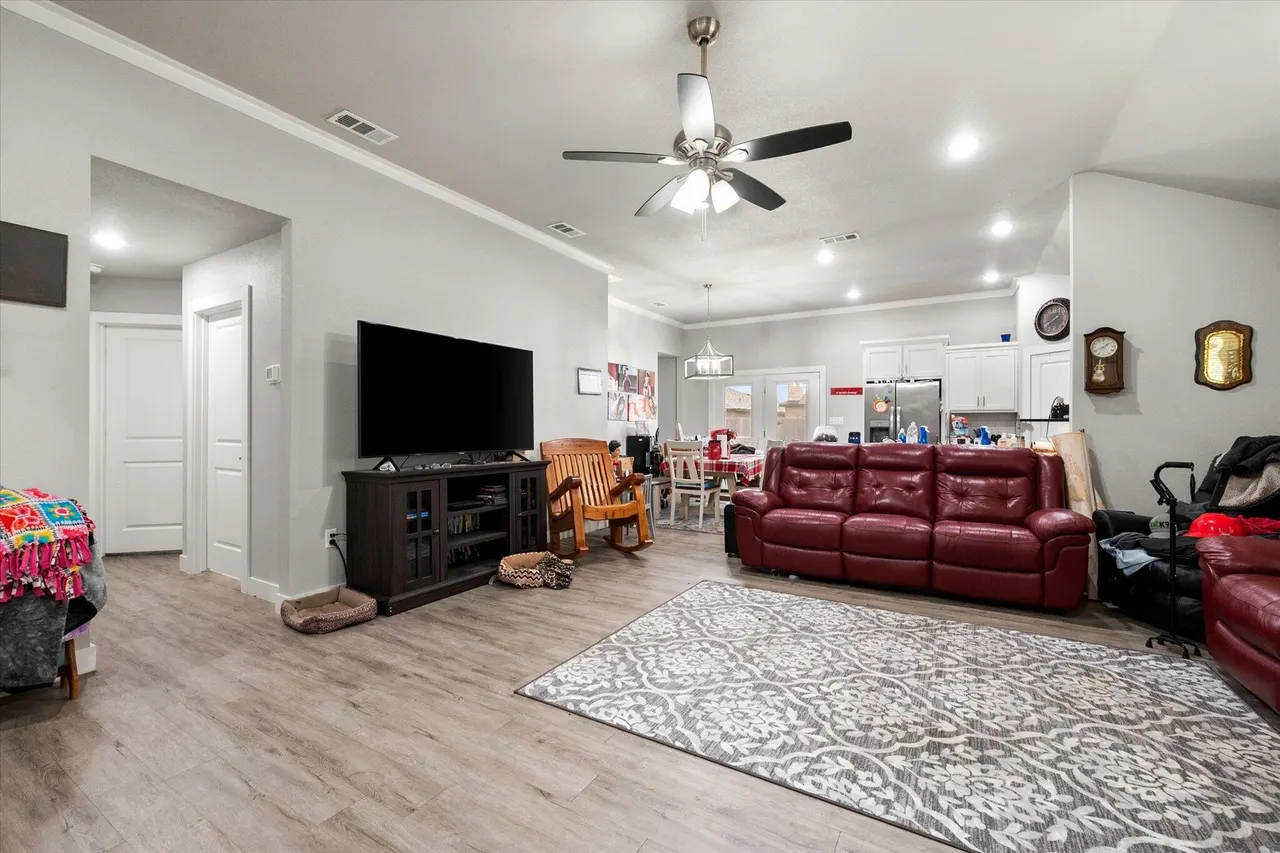 Photo 8 — 7103 23rd Street, Lubbock, TX 79407
