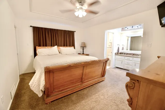 Photo 8 — 6916 Hope Avenue, Lubbock, TX 79424