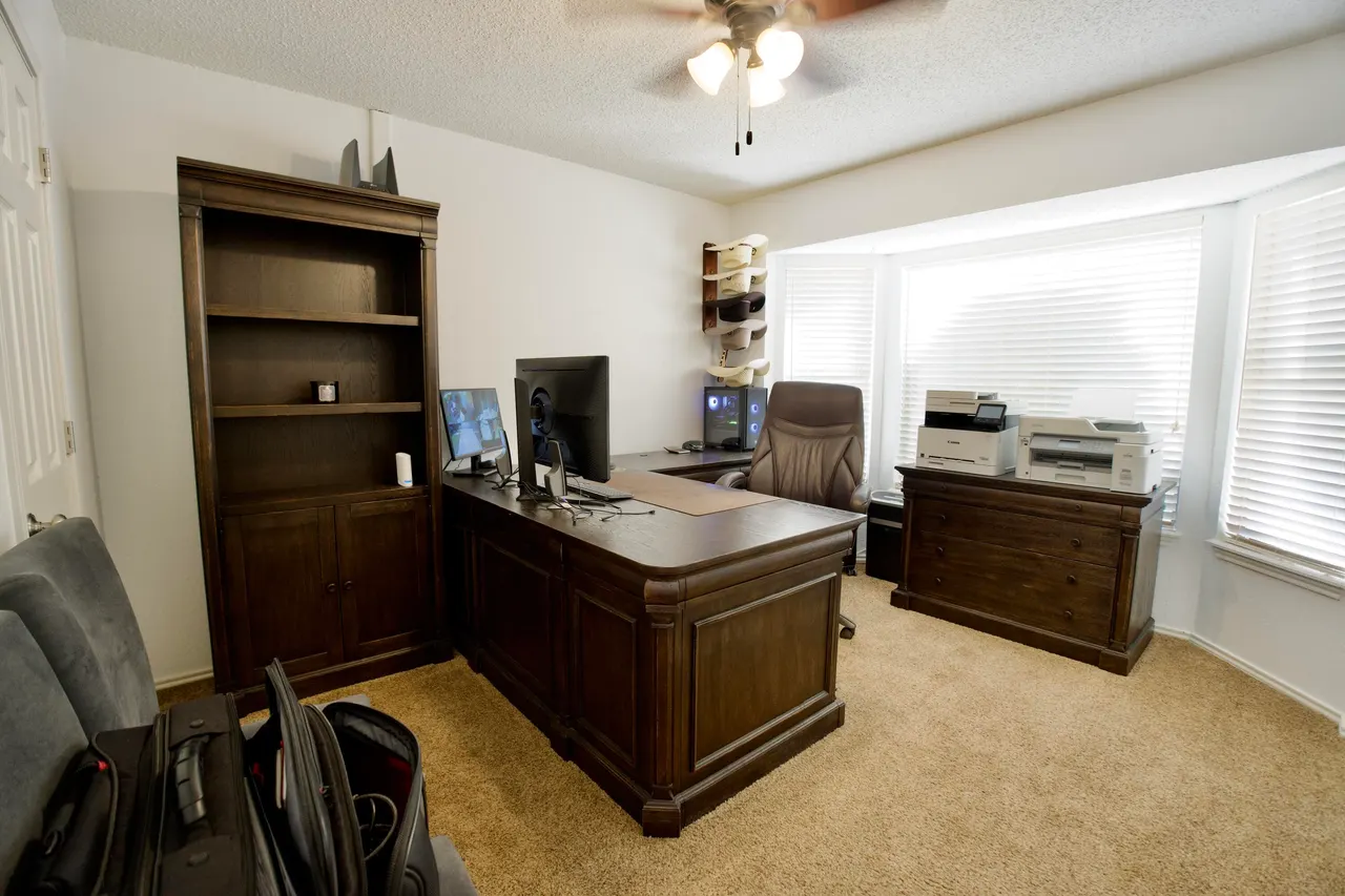Photo 13 — 6916 Hope Avenue, Lubbock, TX 79424