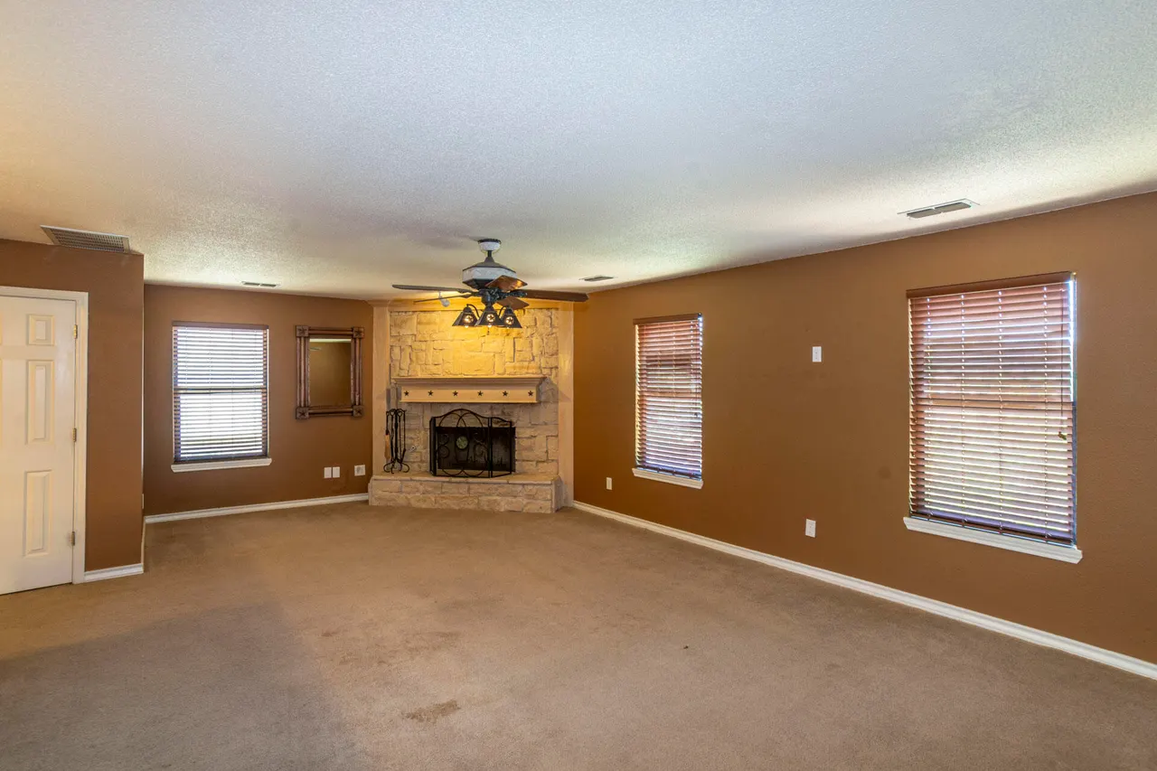 Photo 9 — 31 Arapaho Road, Ransom Canyon, TX 79366