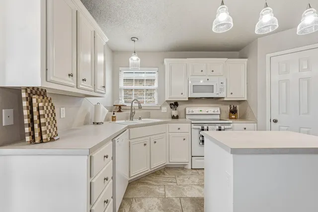 Photo 8 — 5517 101st Street, Lubbock, TX 79424