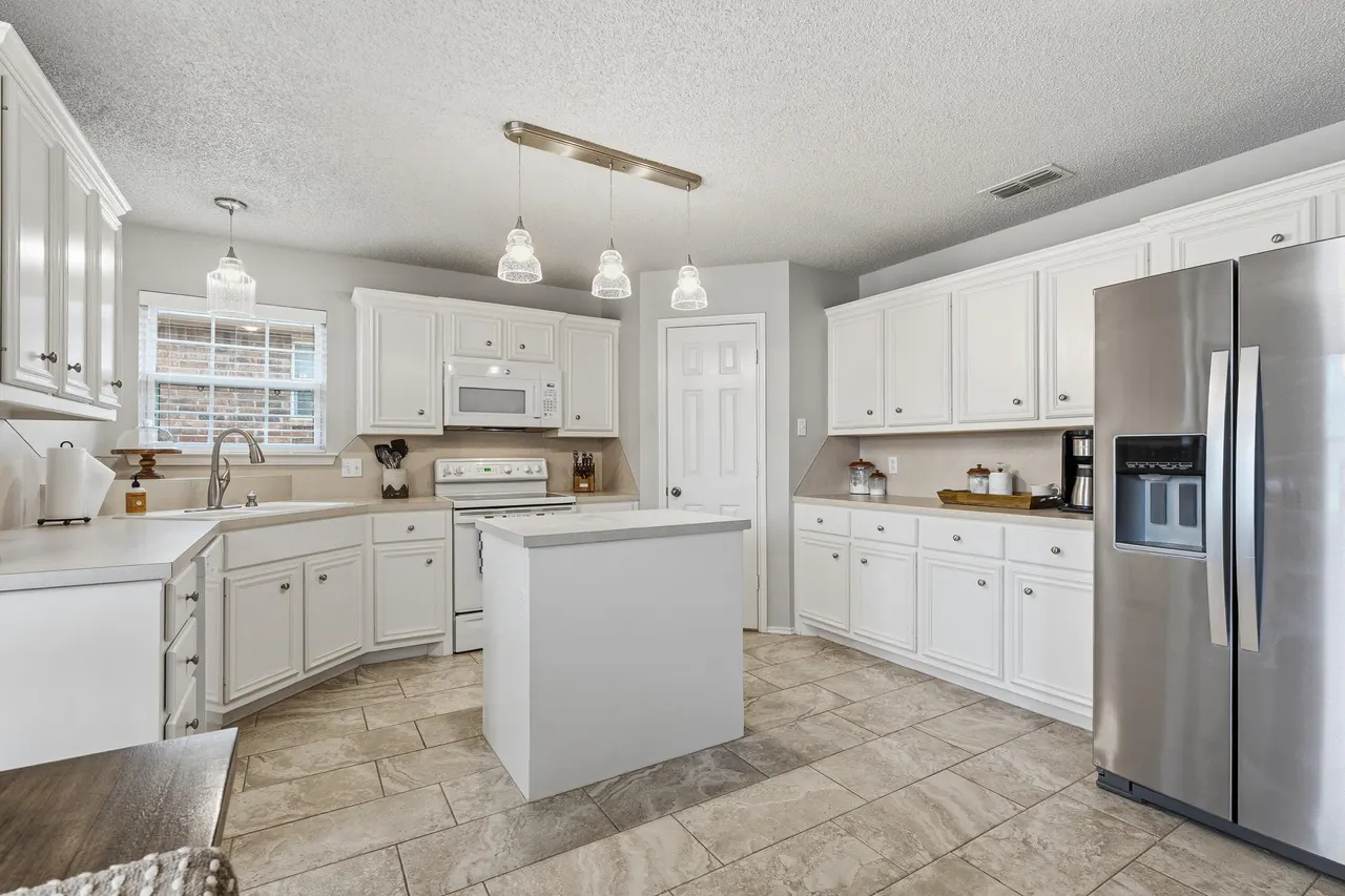 Photo 9 — 5517 101st Street, Lubbock, TX 79424