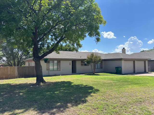 Photo 2 — 29 Highland Drive, Ransom Canyon, TX 79366