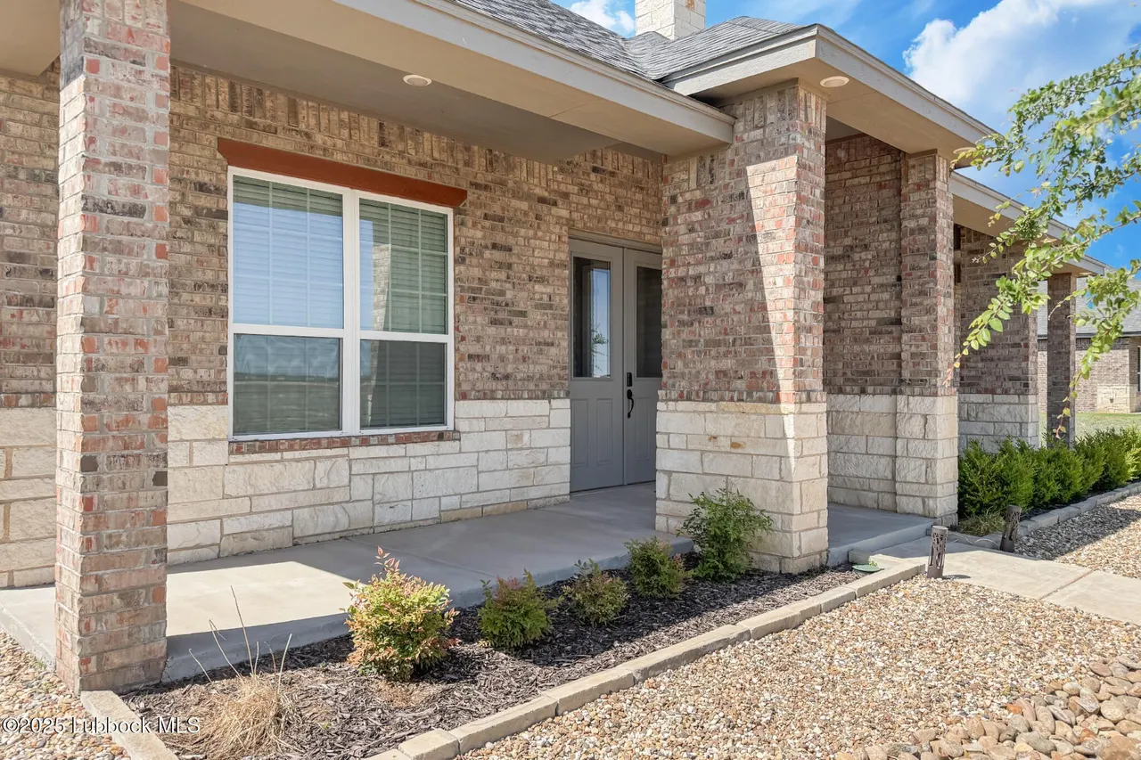 Photo 3 — 7805 52nd Street, Lubbock, TX 79407