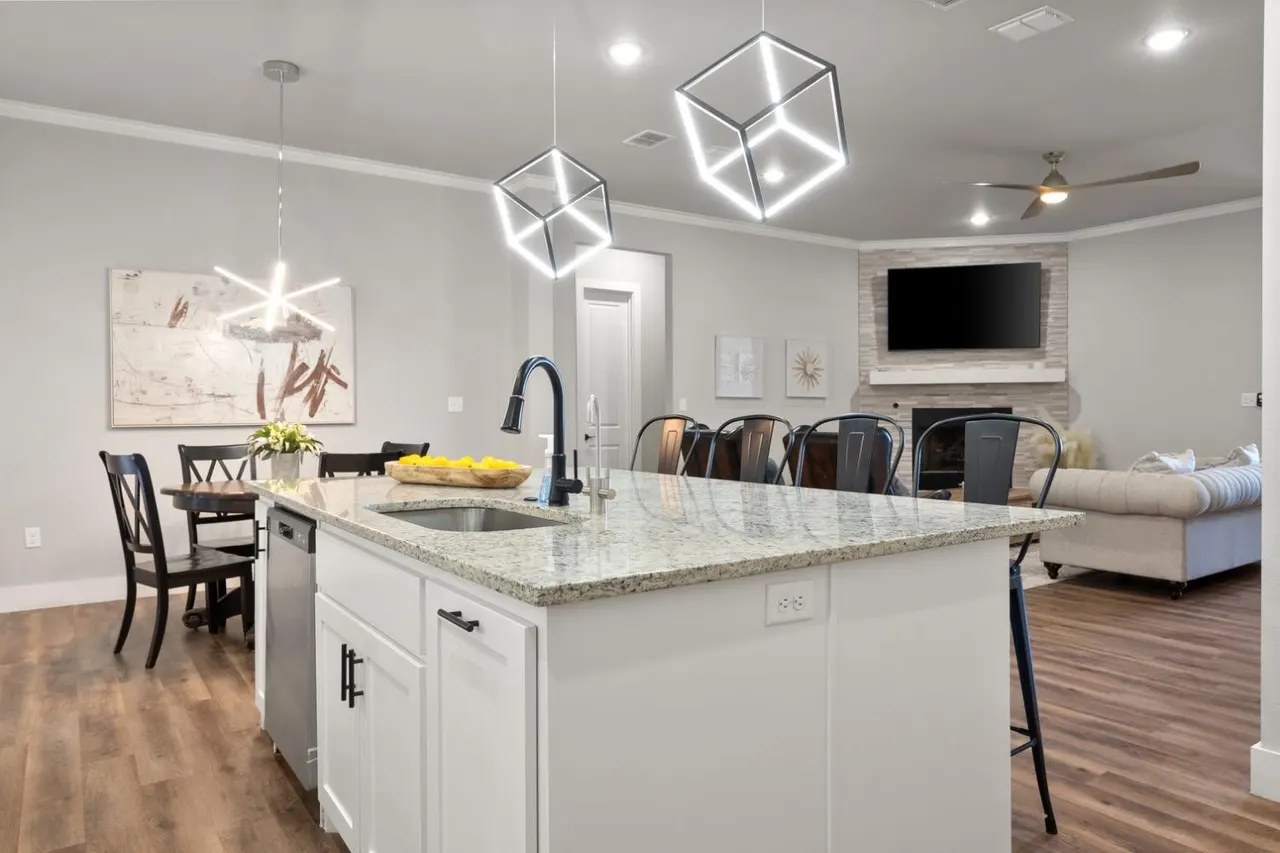 Photo 12 — 7805 52nd Street, Lubbock, TX 79407