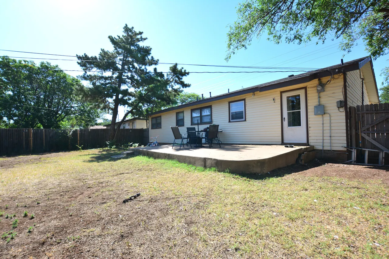 Photo 17 — 1606 42nd Street, Lubbock, TX 79412