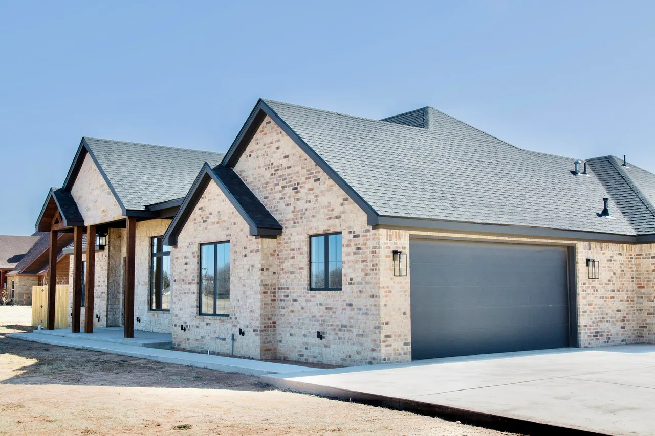 Photo 3 — 7211 W 12th Street, Plainview, TX 79072