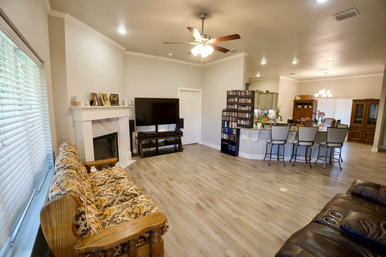 Photo 4 — 7604 63rd Street, Lubbock, TX 79407