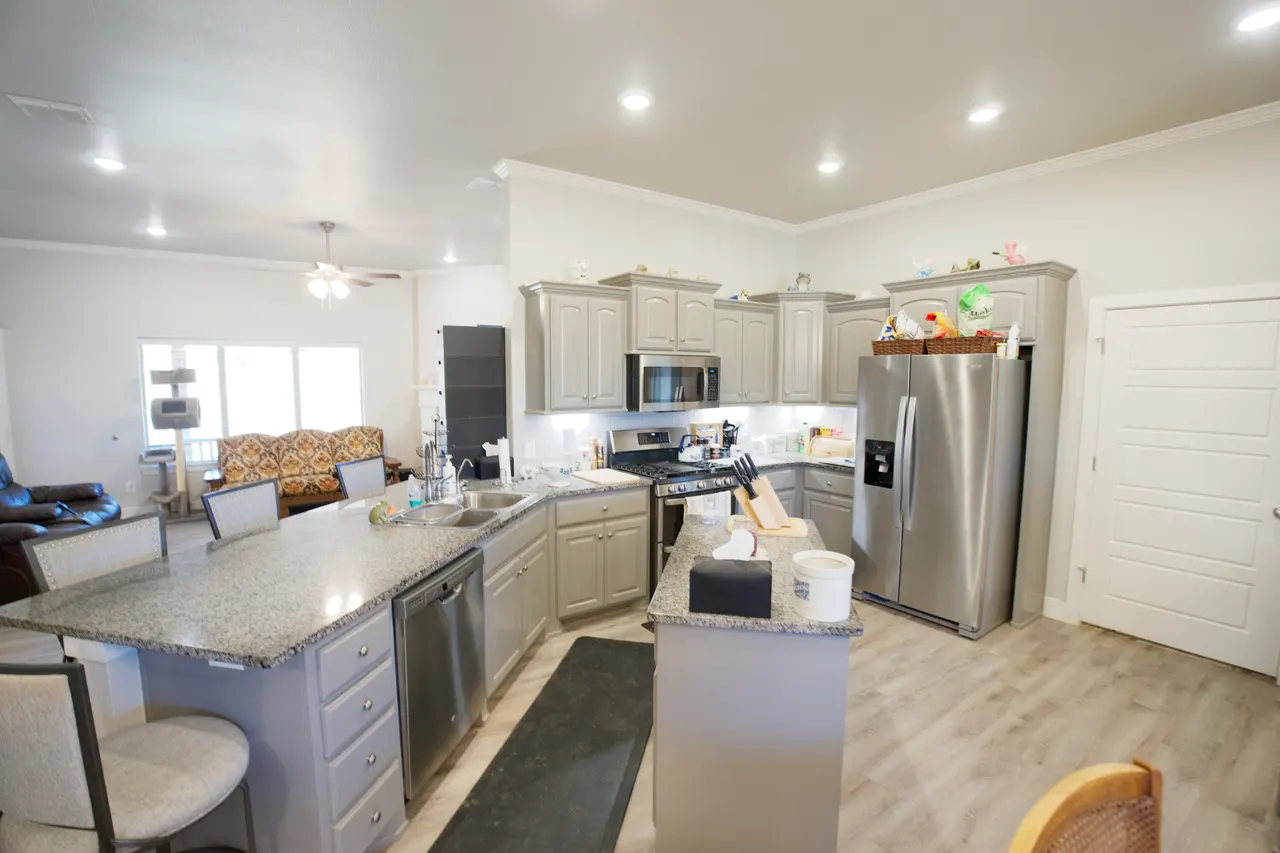 Photo 6 — 7604 63rd Street, Lubbock, TX 79407