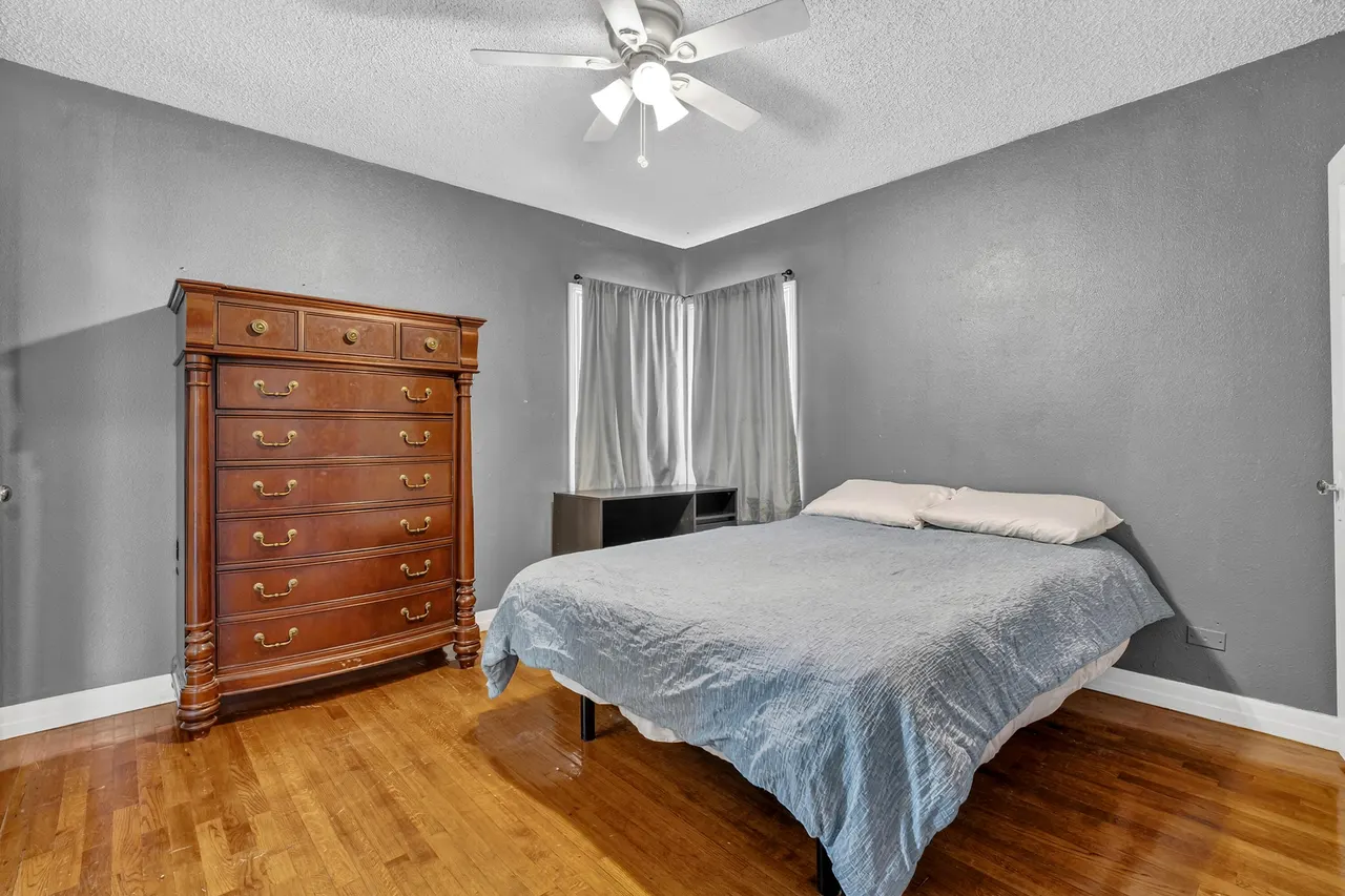 Photo 14 — 2215 20th Street, Lubbock, TX 79411