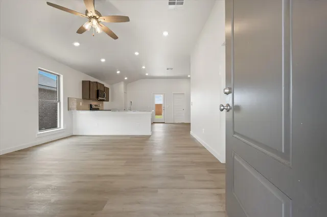 Photo 4 — 6312 Venita Avenue, Lubbock, TX 79407