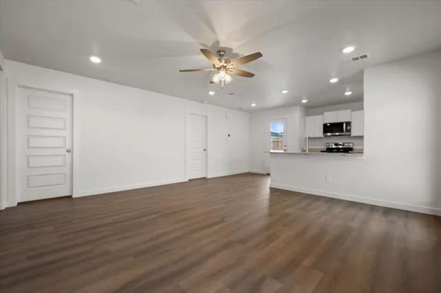 Photo 4 — 506 E 24th Street, Wolfforth, TX 79382