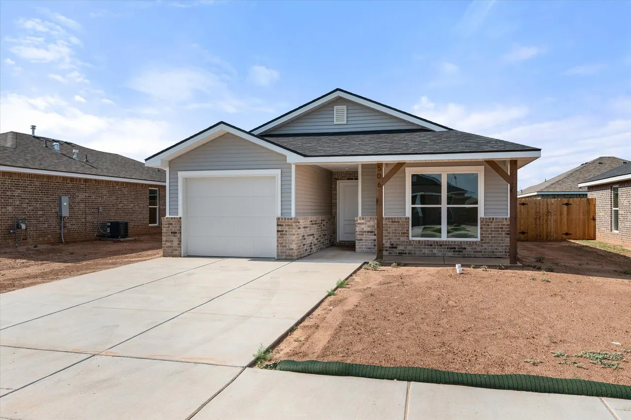 Photo 3 — 506 E 24th Street, Wolfforth, TX 79382