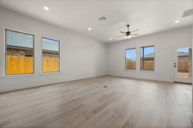 Photo 4 — 2001 Durham Avenue, Wolfforth, TX 79382