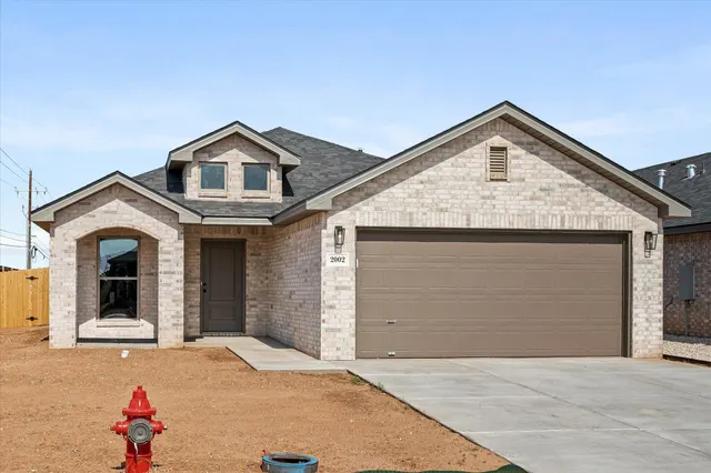 Front exterior — 2002 Durham Avenue, Wolfforth, TX 79382