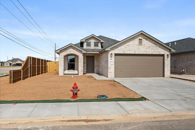 Photo 3 — 2002 Durham Avenue, Wolfforth, TX 79382