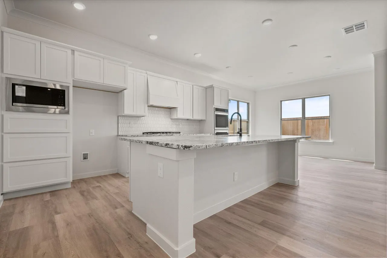 Photo 10 — 6926 53rd Street, Lubbock, TX 79407