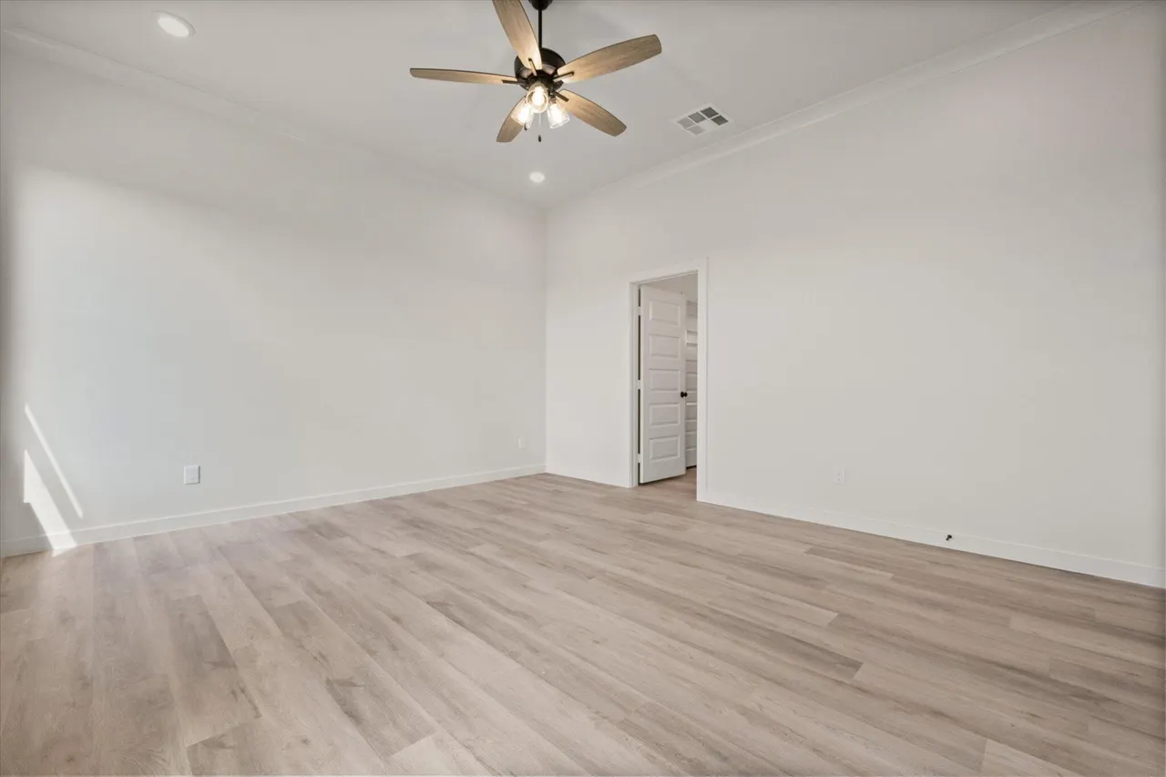 Photo 14 — 6926 53rd Street, Lubbock, TX 79407