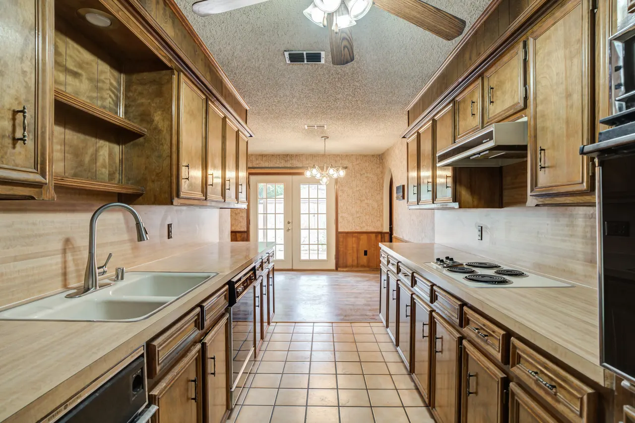 Photo 13 — 3503 91st Street, Lubbock, TX 79423