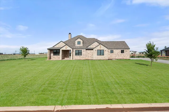 Photo 2 — 305 Maple Avenue, New Home, TX 79381