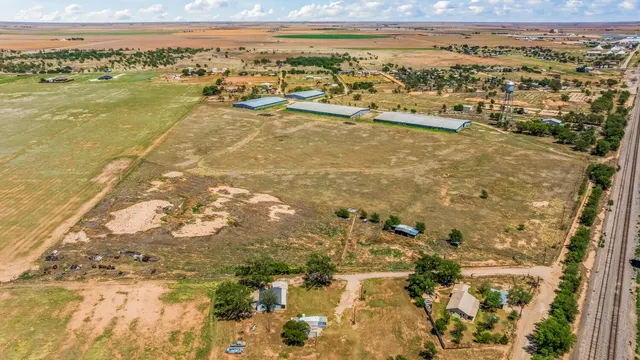 Photo 3 — 901 Underwood Street, Littlefield, TX 79339