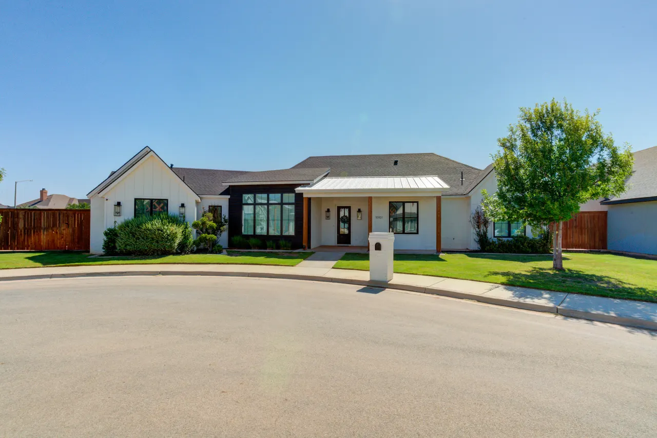 Photo 2 — 10101 Saratoga Avenue, Lubbock, TX 79424