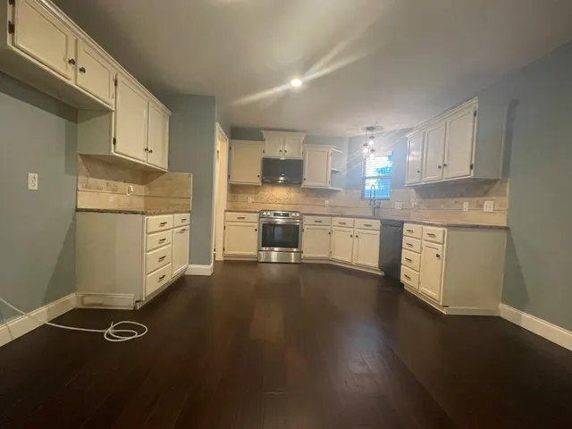 Photo 7 — 912 11th Street NONE, Wolfforth, TX 79382