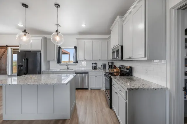 Photo 5 — 1389 Redhead Road, Wilson, TX 79381