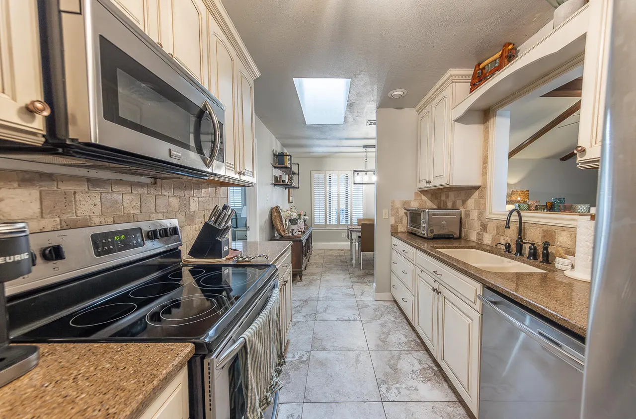 Photo 8 — 1210 S Cedar Street, Brownfield, TX 79316