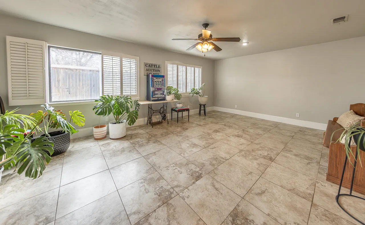 Photo 13 — 1210 S Cedar Street, Brownfield, TX 79316