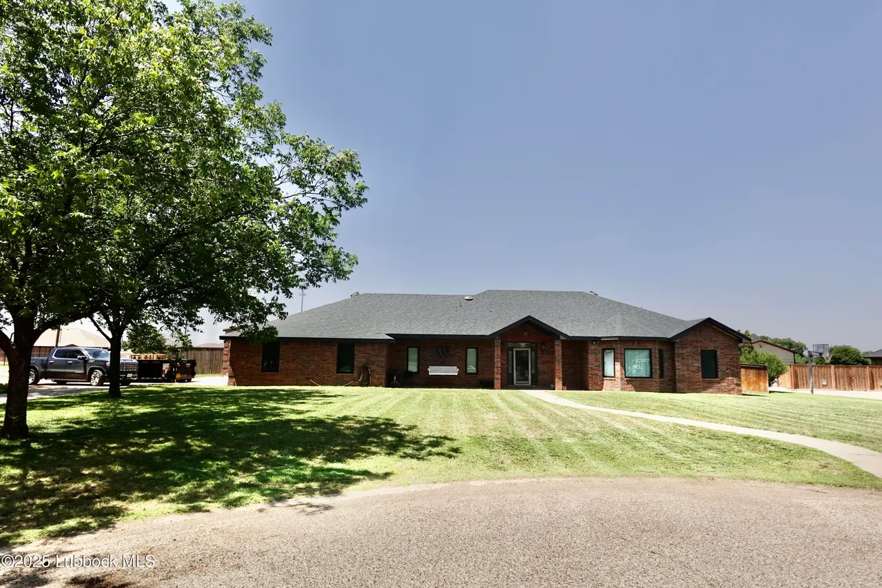 Front exterior — 5412 County Rd 7340, Lubbock, TX 79424