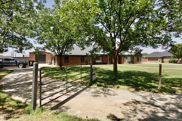 Photo 2 — 5412 County Rd 7340, Lubbock, TX 79424