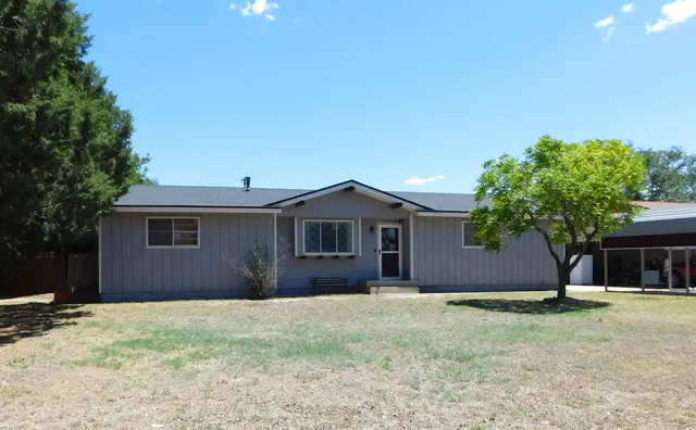 Front exterior — 903 W 8th Street, Muleshoe, TX 79347