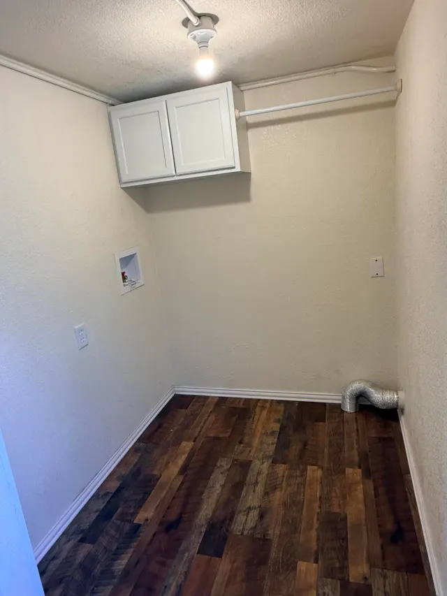 Photo 8 — 307 Ave M, Levelland, TX 79336