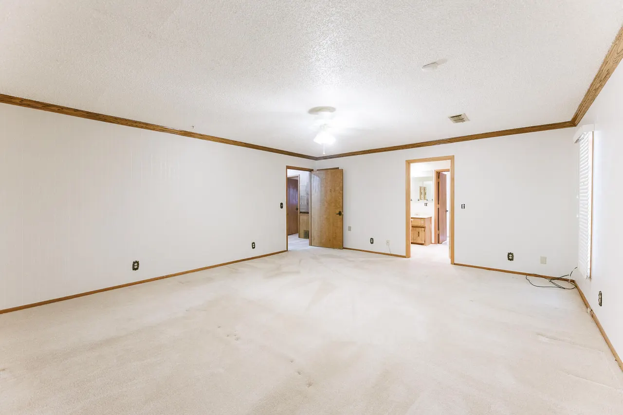 Photo 30 — 402 W 8th Street, Sundown, TX 79372