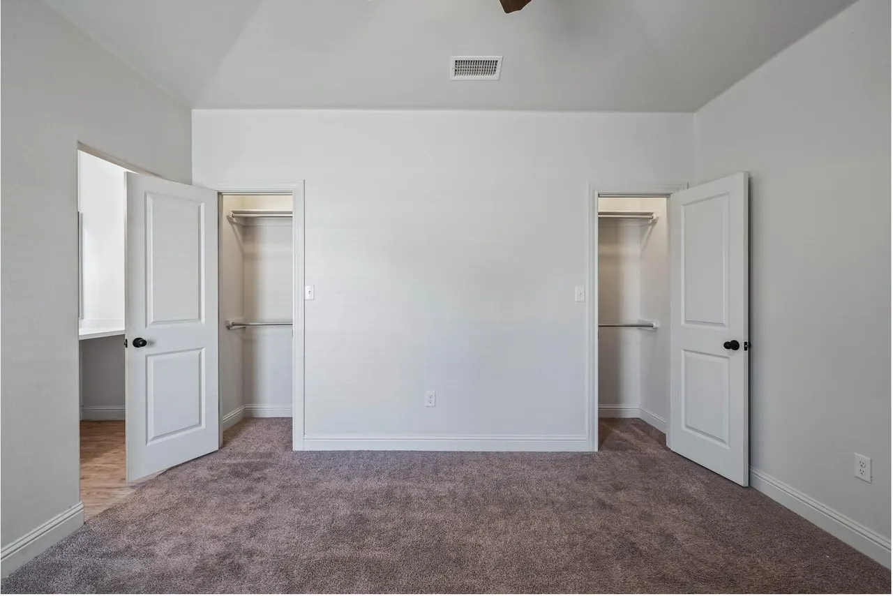 Photo 14 — 2513 111th Street, Lubbock, TX 79423