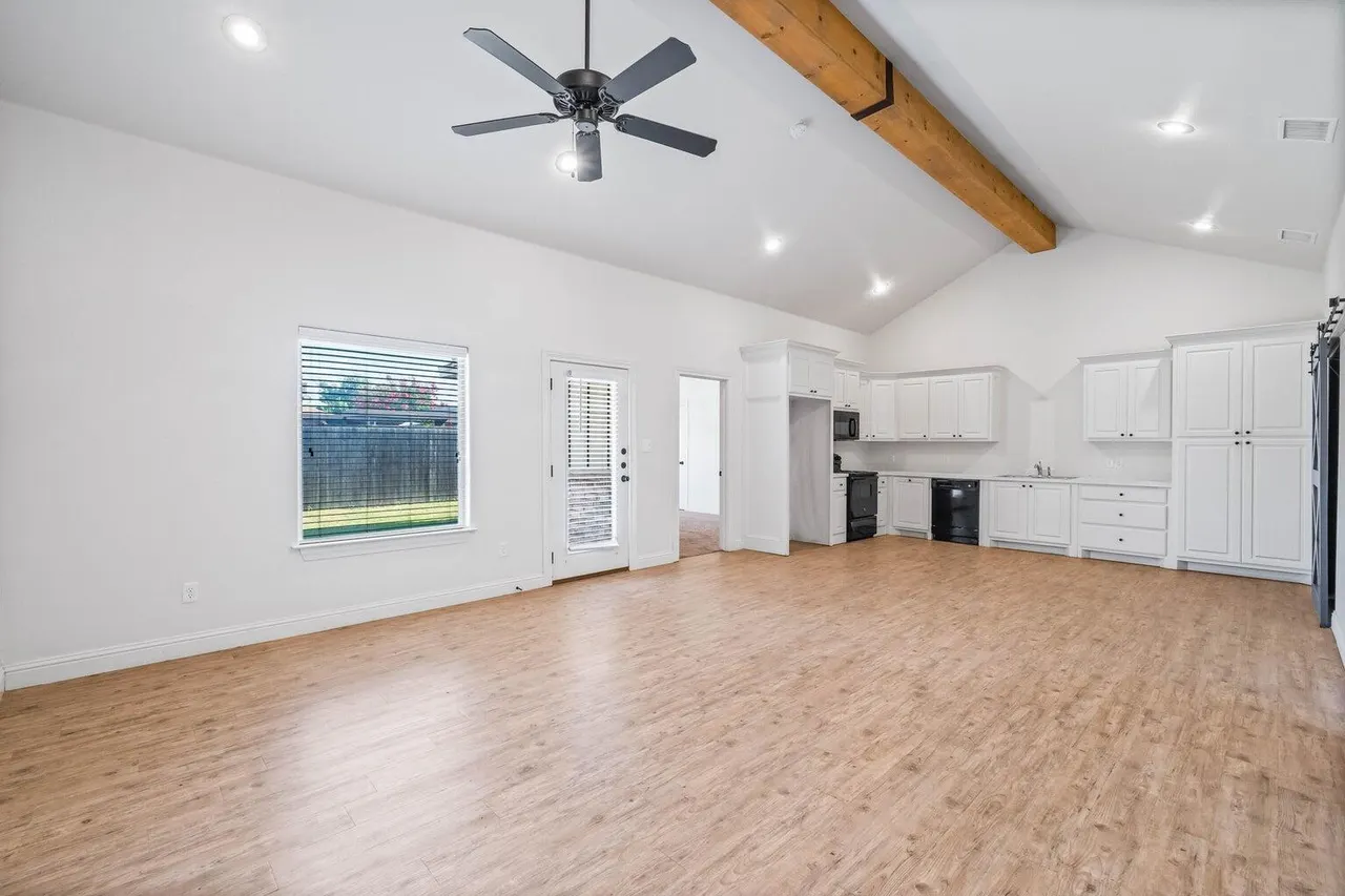 Photo 6 — 2513 111th Street, Lubbock, TX 79423