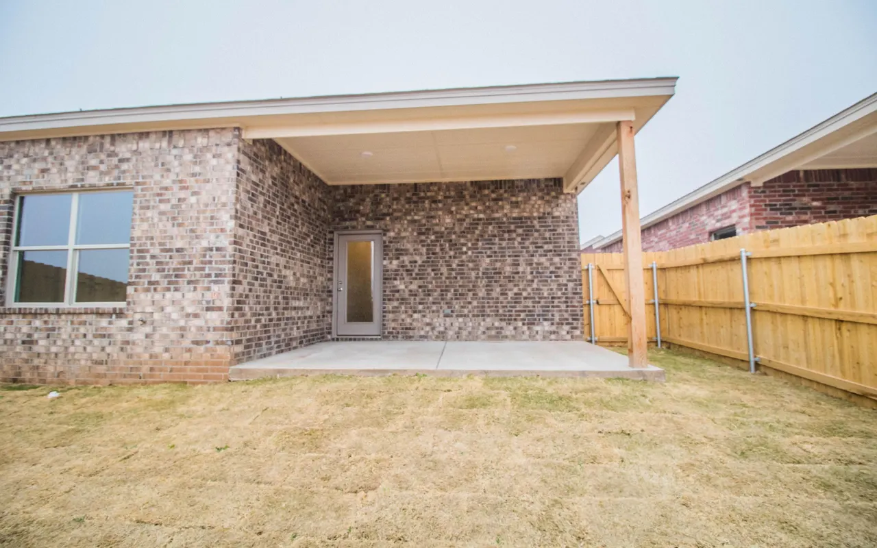 Photo 24 — 2015 102nd Street, Lubbock, TX 79423