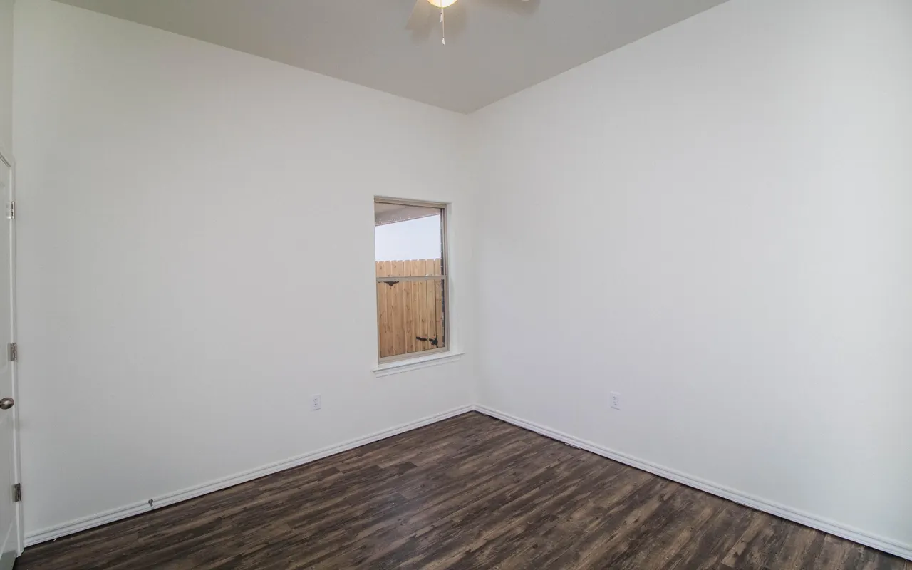 Photo 9 — 2015 102nd Street, Lubbock, TX 79423