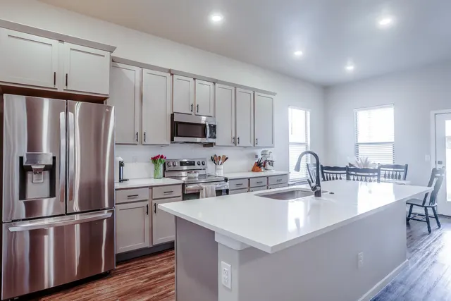 Photo 6 — 3212 Virginia Avenue, Lubbock, TX 79407
