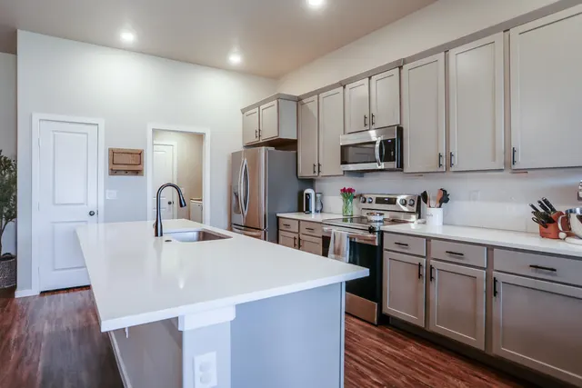 Photo 7 — 3212 Virginia Avenue, Lubbock, TX 79407