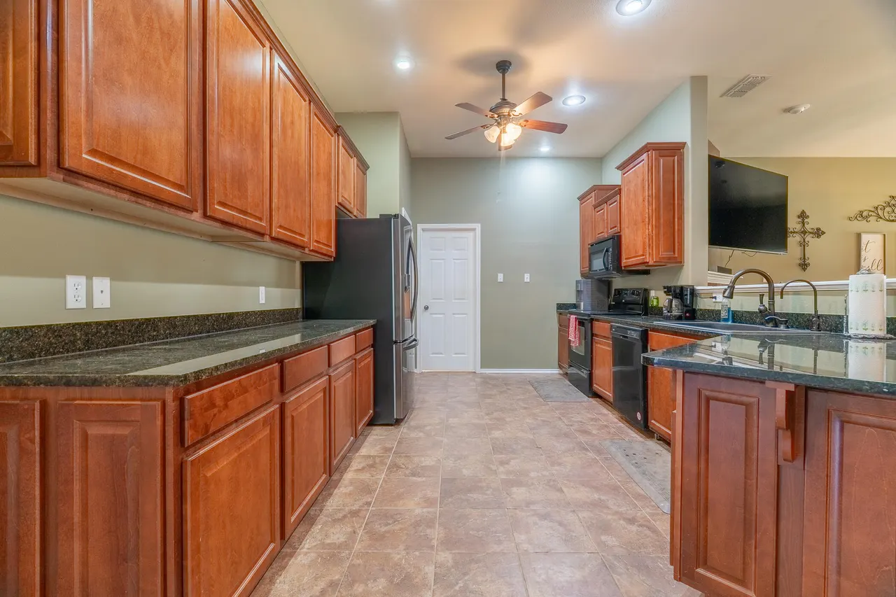 Photo 9 — 12506 Hartford Avenue, Lubbock, TX 79423