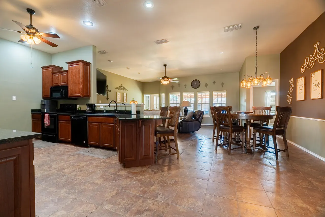 Photo 11 — 12506 Hartford Avenue, Lubbock, TX 79423