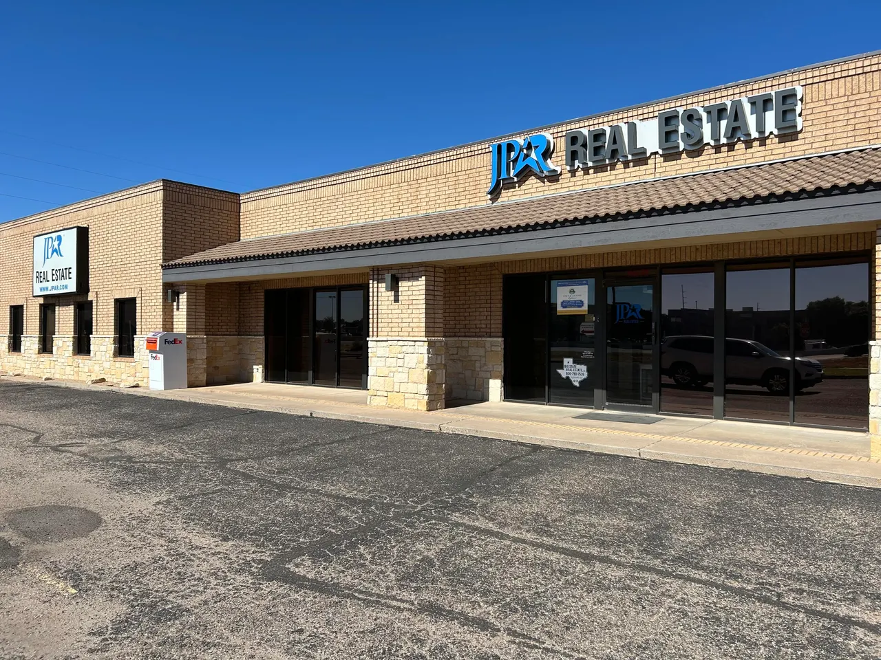 Front exterior — 4718 S Loop 289 Loop 300, Lubbock, TX 79414