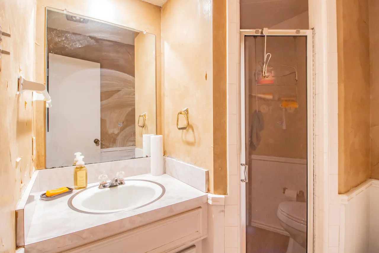 Photo 13 — 7915 Albany Avenue, Lubbock, TX 79424